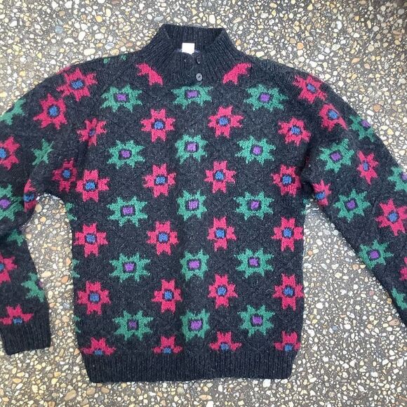 Vintage Woolrich Woman red and green snowflake sweater M - Picture 1 of 4